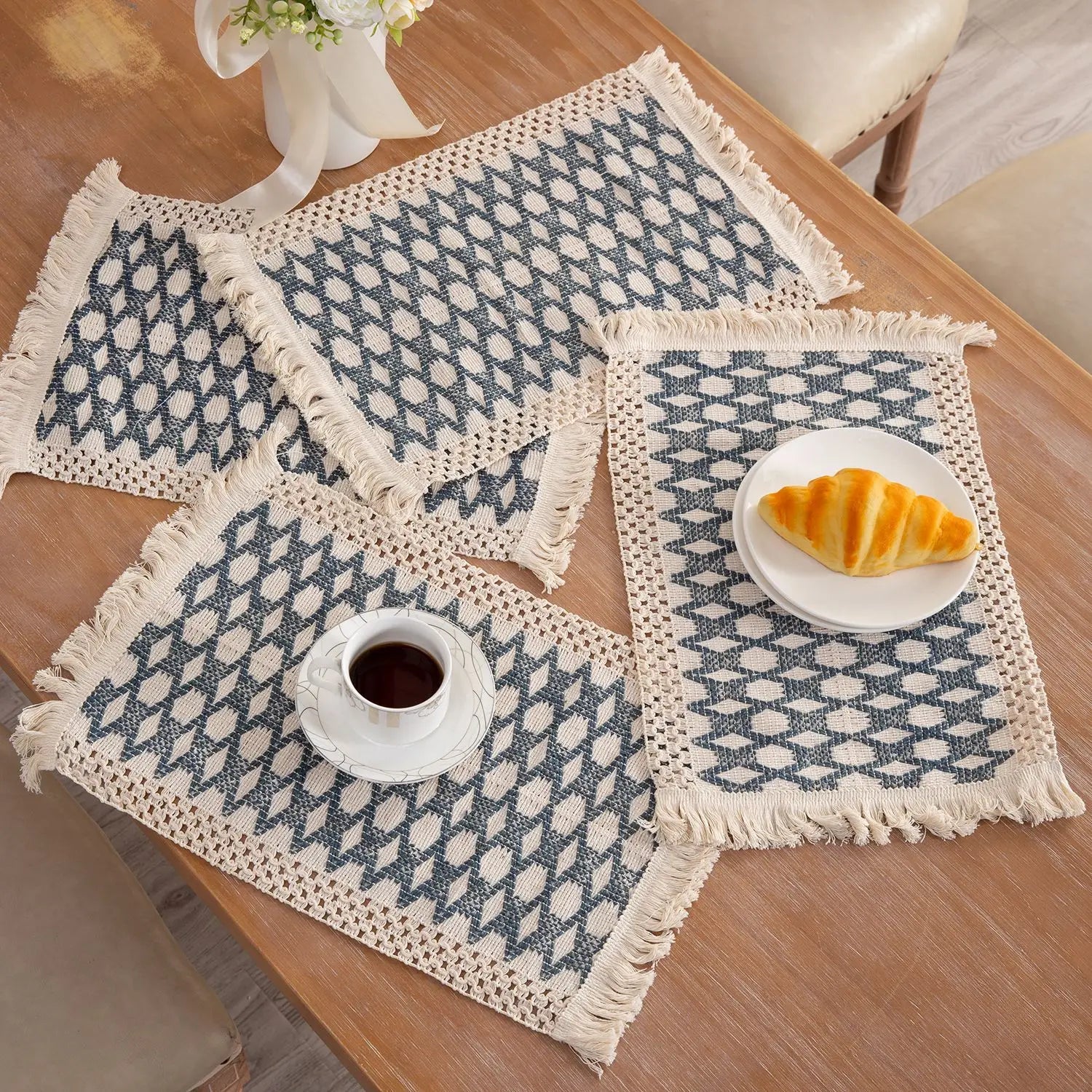 4/6Pcs Boho Macrame Placemats Set Handmade Cotton Woven Modern Farmhouse Placemats for Dining Table Kitchen Wedding Party Decor