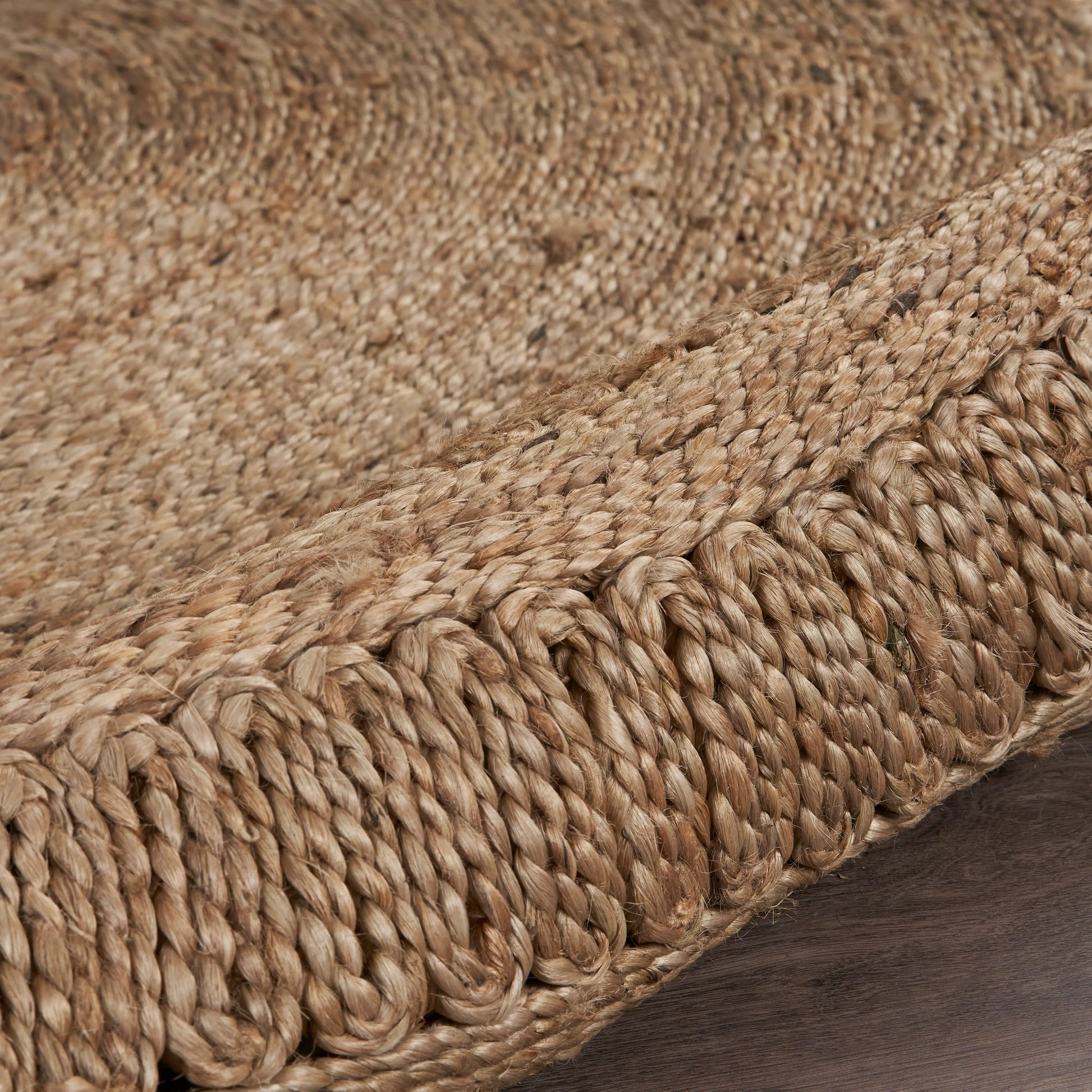 Noctra Farmhouse Striped Hand-Braided Jute Rug - Reversible Eco-Friendly Bohemian Style round Rug for Entryways Dining Rooms & Living Areas