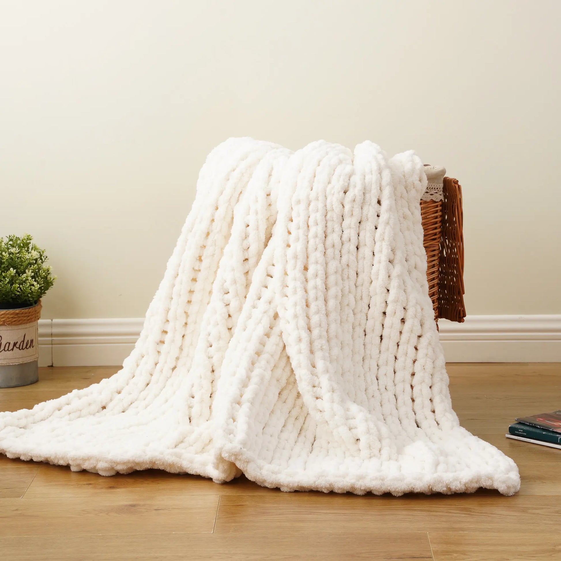 Battilo I Handmade Cable Knit Crochet Blanket, Spring Cozy Rope Knot Chunky Throw Blankets for Couch Home Decor,50"X60"