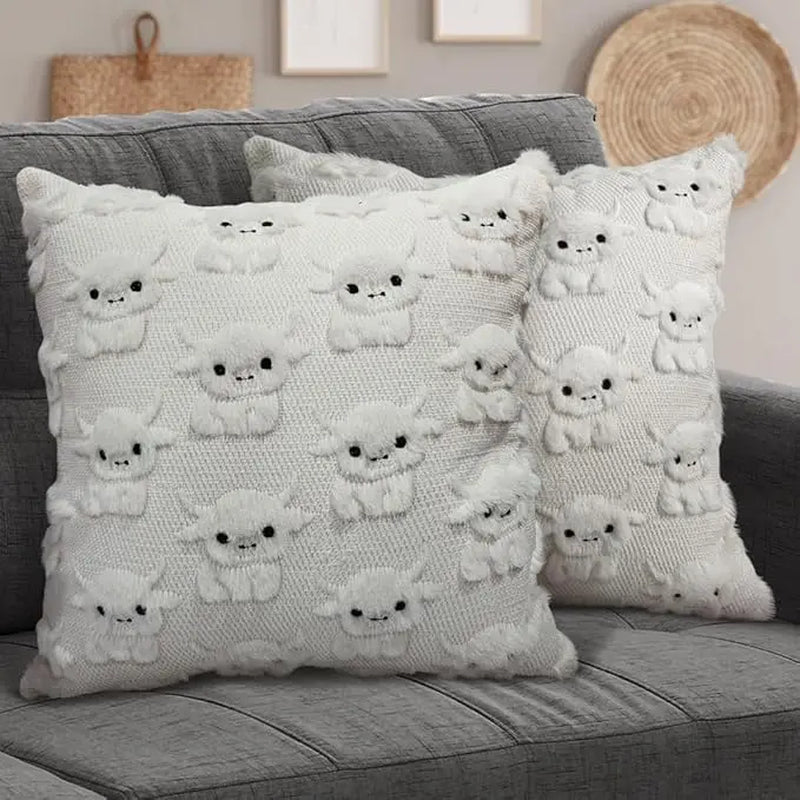Highland Cow Pillow Covers 18X18 Cow Home Decor Farmhouse Pillow Covers Soft Plush Faux Fur Wool Pillowcases for Sofa Living Room, Gifts for Highland Cattle Lovers